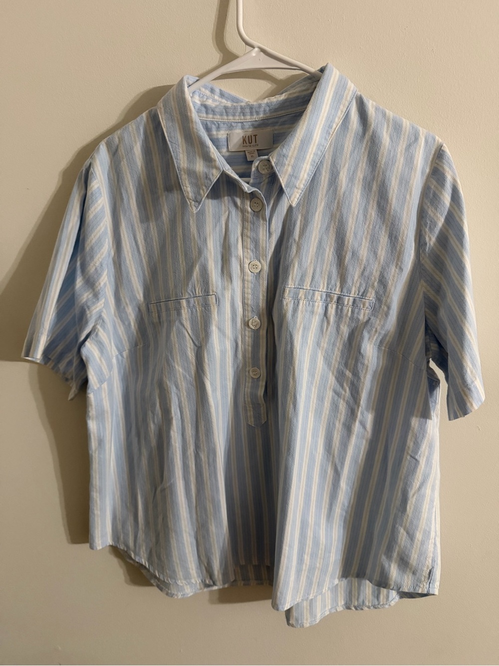 Kut from the Kloth Light Blue Striped Button-Front Shirt Size XL